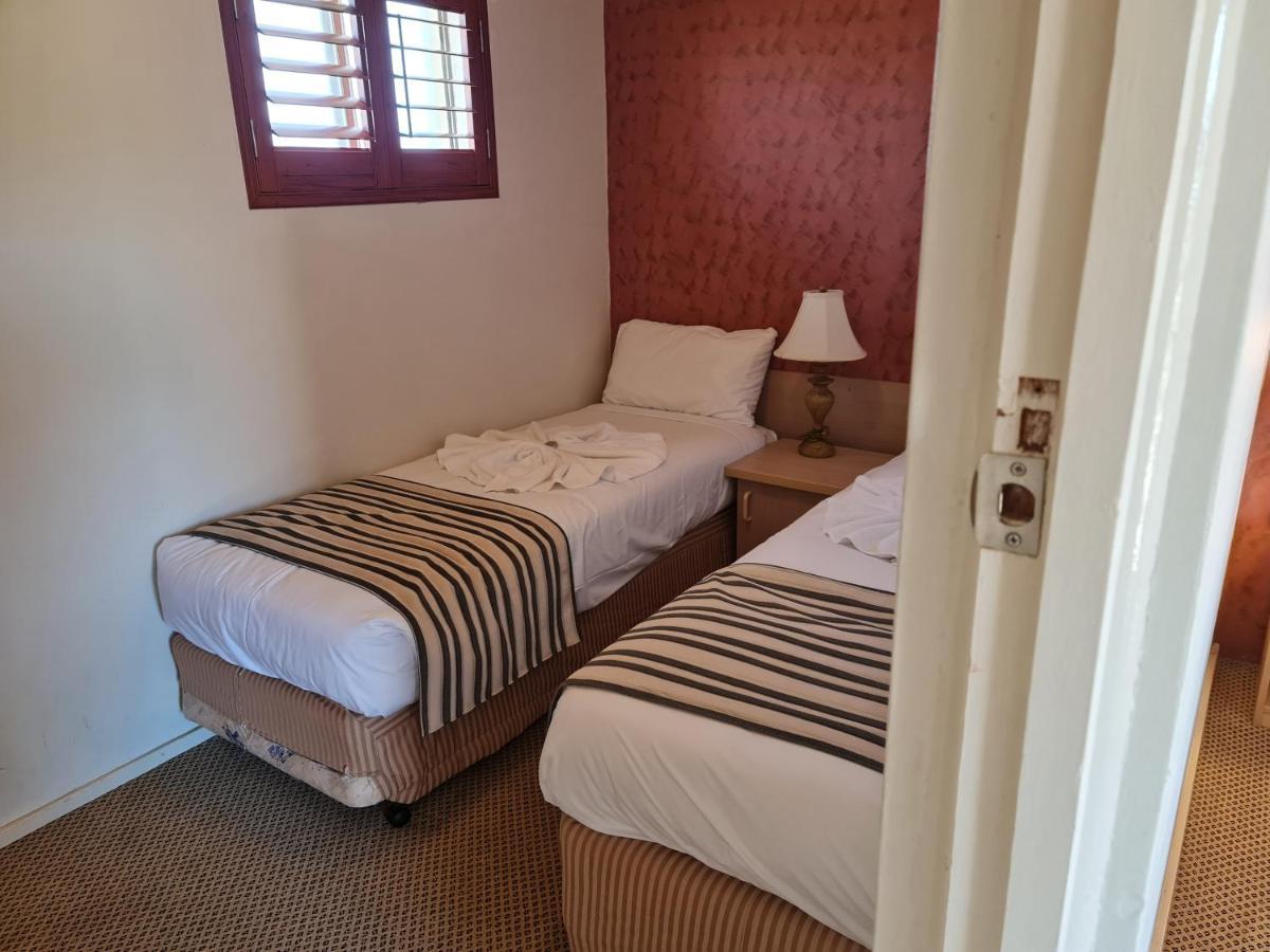 Country Plaza Motel Taree Zewnętrze zdjęcie